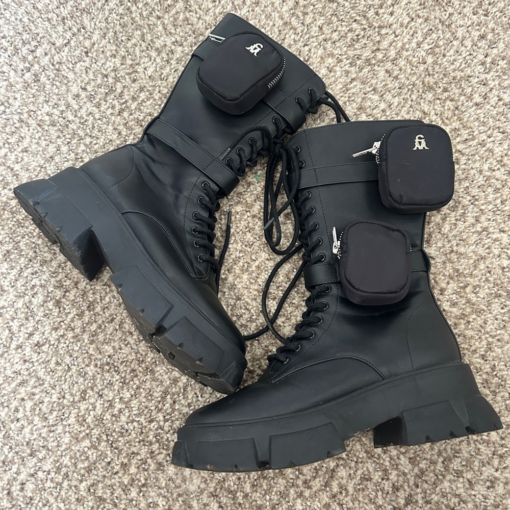 Steve Madden Thorpe style boots